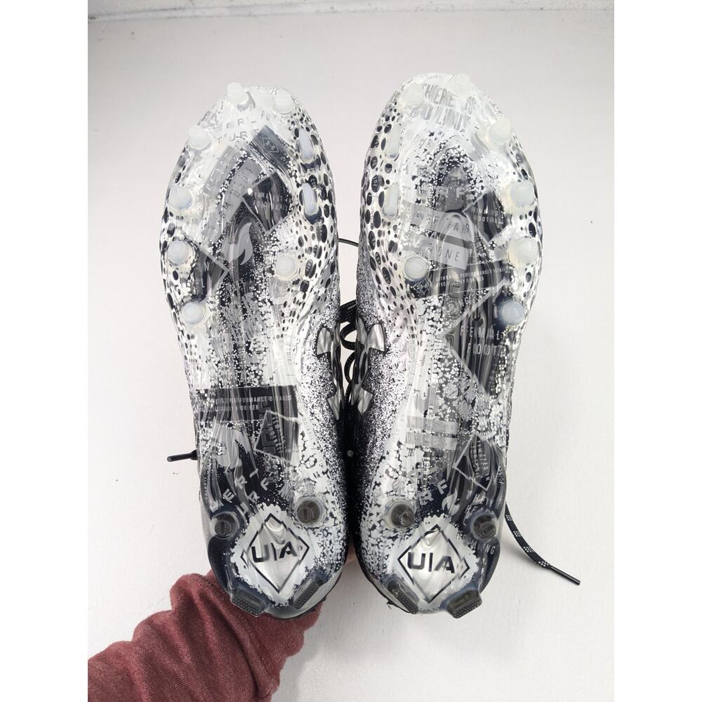 Under Armour Women's Spotlight Clone Football Cleats - Picture 7 of 7